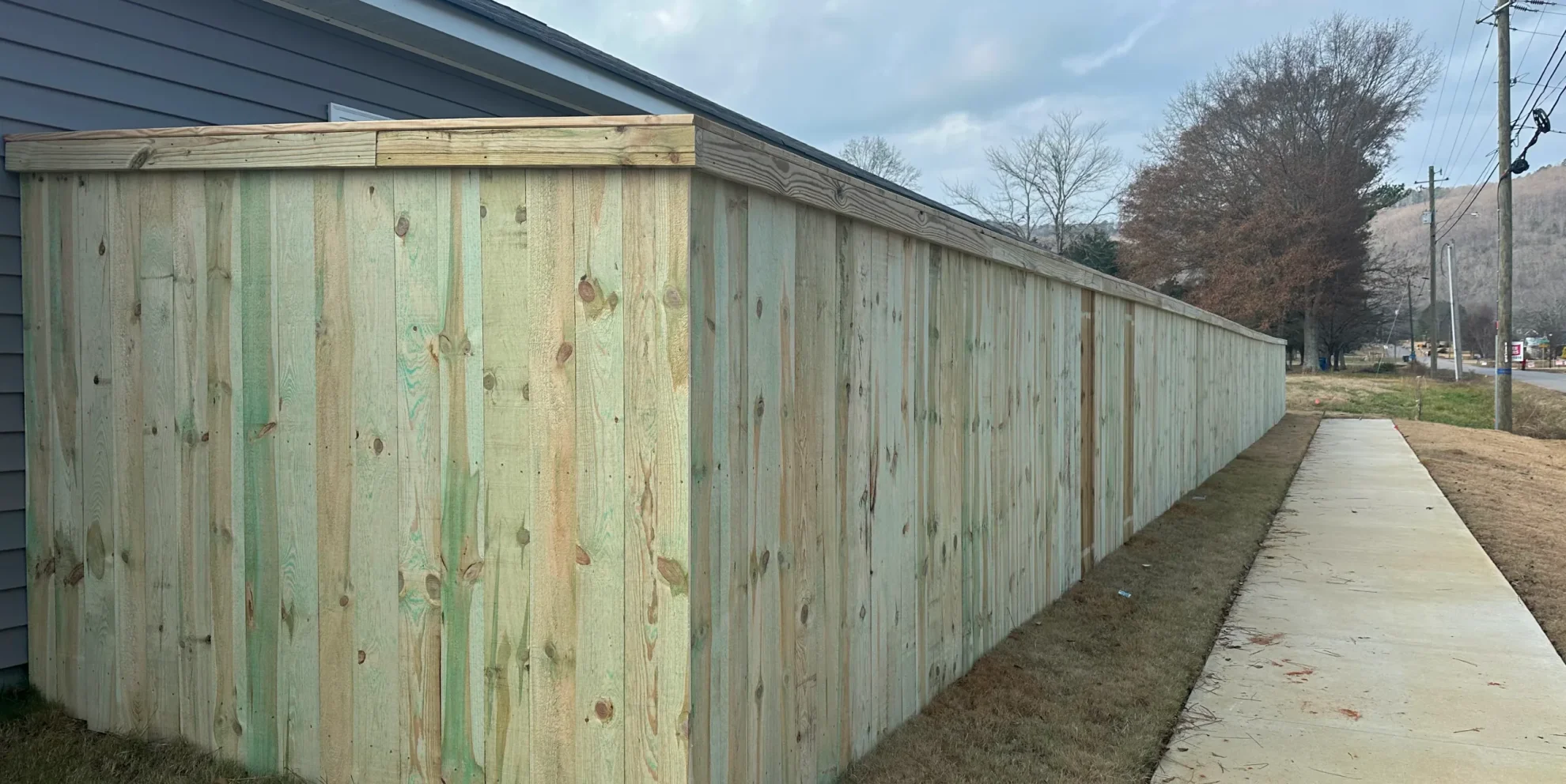 B&B Fence hero3